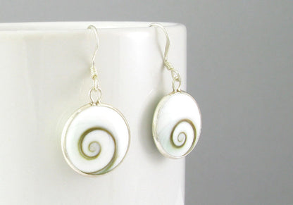 Round Shiva Eye Shell with 925 Sterling Silver Hook Earring 15mm